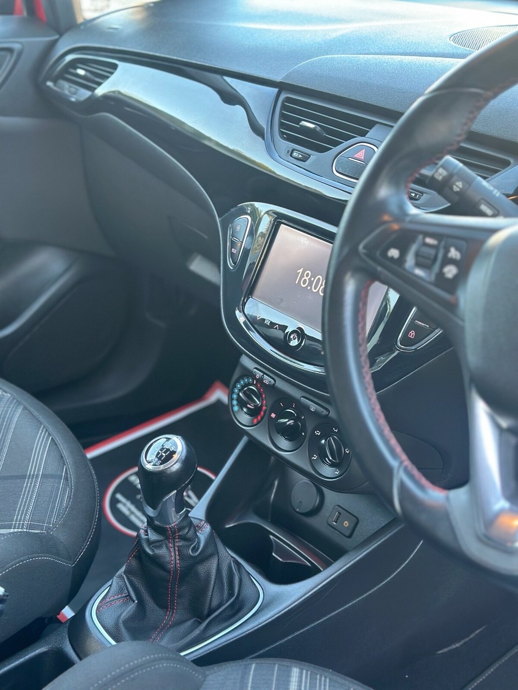 Used Vauxhall Corsa 2015 for sale - 75973718: Photo 5