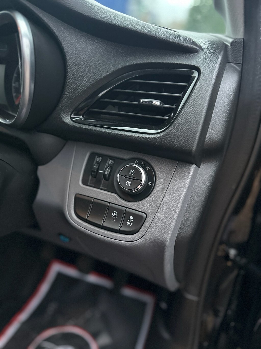 Used Vauxhall Viva 2016 for sale - 76396290: Photo 30