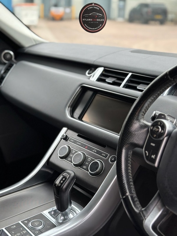 Used Land Rover Range Rover Sport 2013 for sale - 76185401: Photo 4