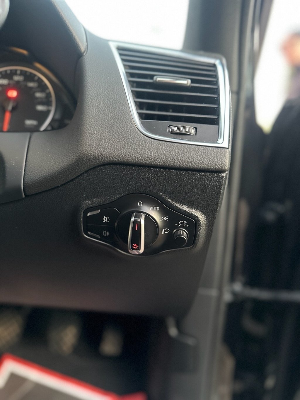 Used Audi Q5 2012 for sale - 76820897: Photo 32