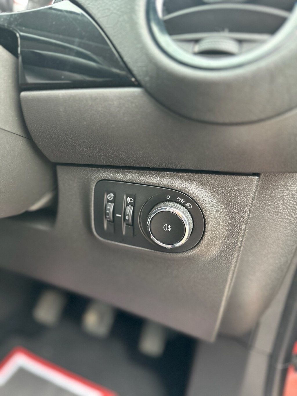 Used Vauxhall ADAM 2013 for sale - 78167132: Photo 30