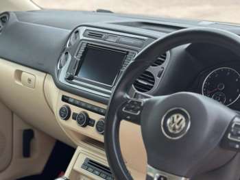 Used Volkswagen Tiguan 2015 for sale - 74819639: Photo