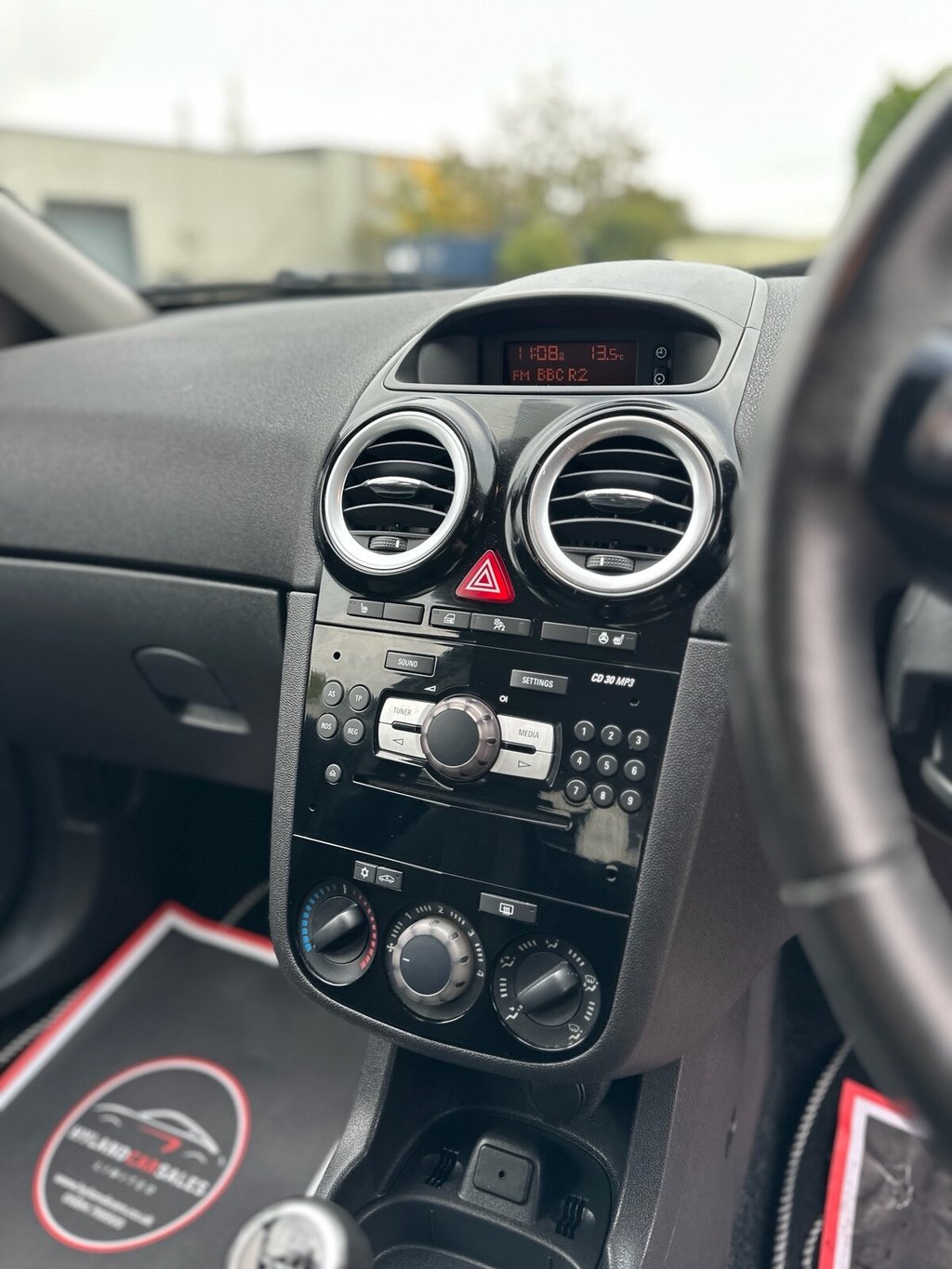 Used Vauxhall Corsa 2013 for sale - 76029334: Photo 23