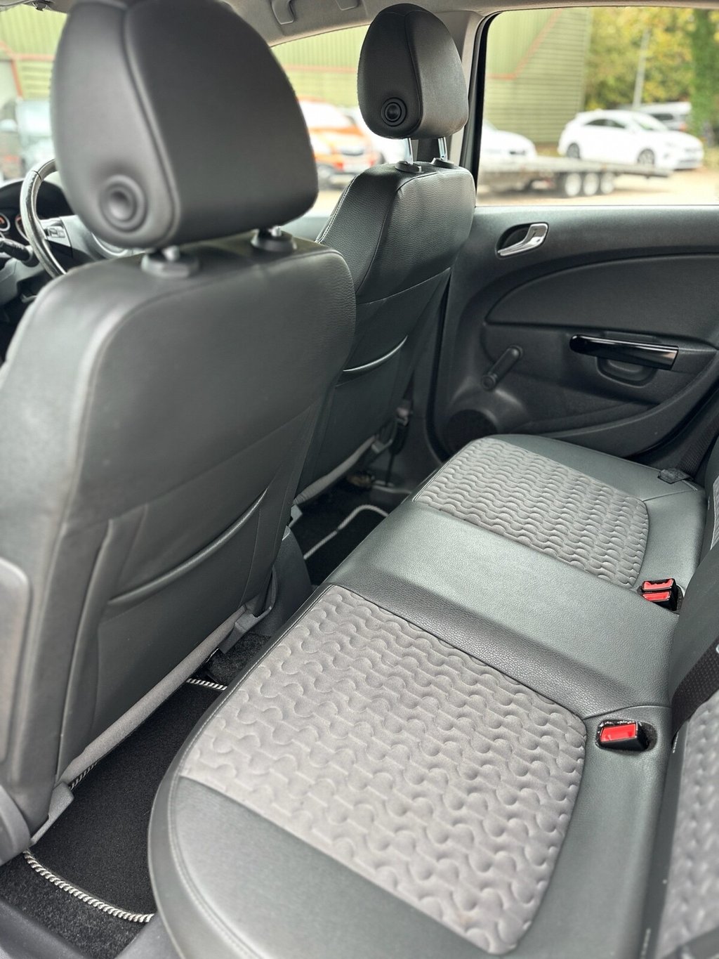 Used Vauxhall Corsa 2013 for sale - 76029334: Photo 37