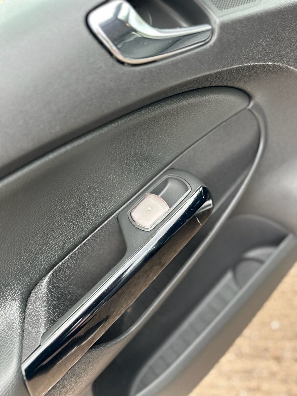 Used Vauxhall Corsa 2013 for sale - 76029334: Photo 41