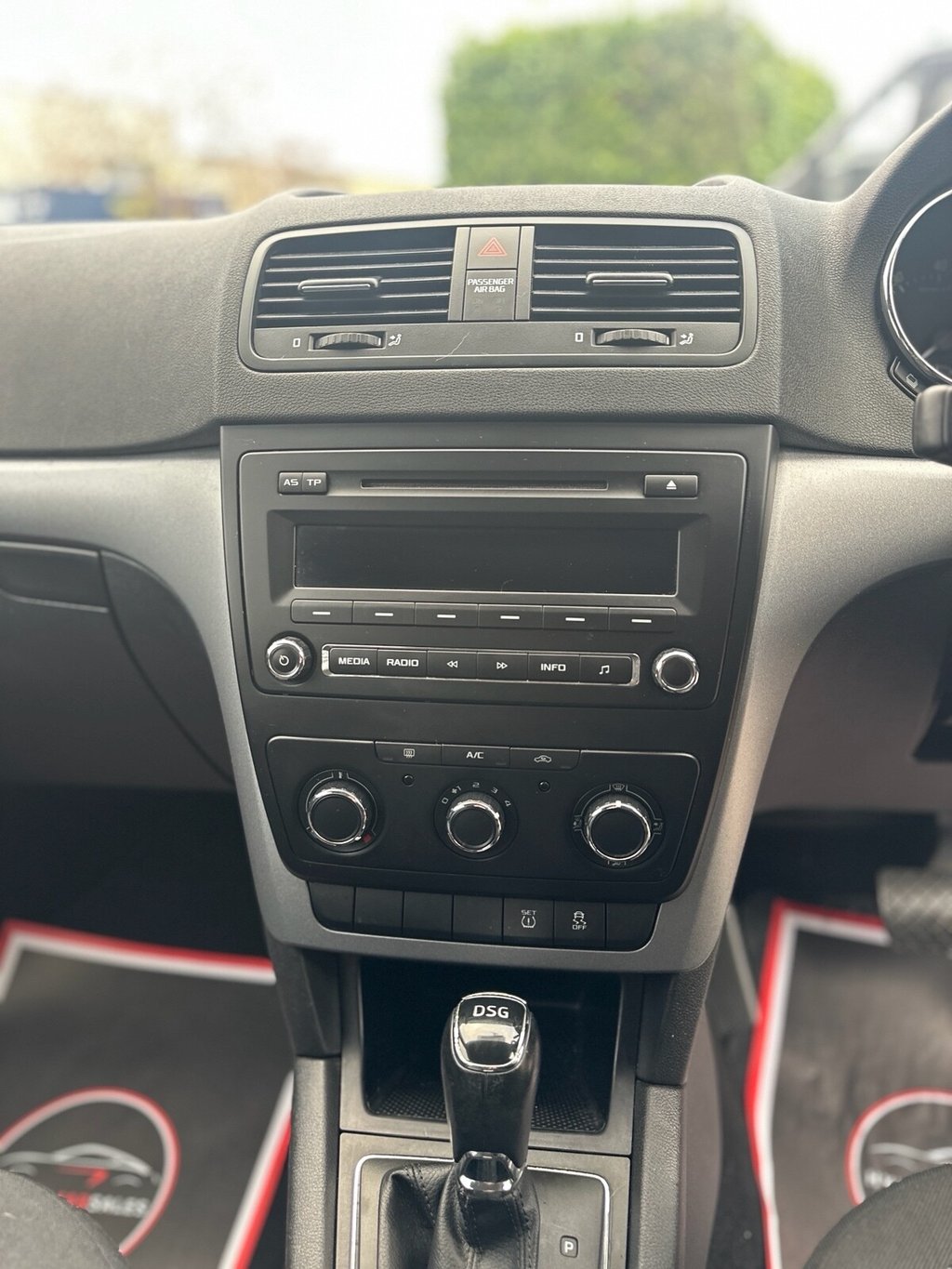 Used Skoda Yeti 2014 for sale - 76698519: Photo 24