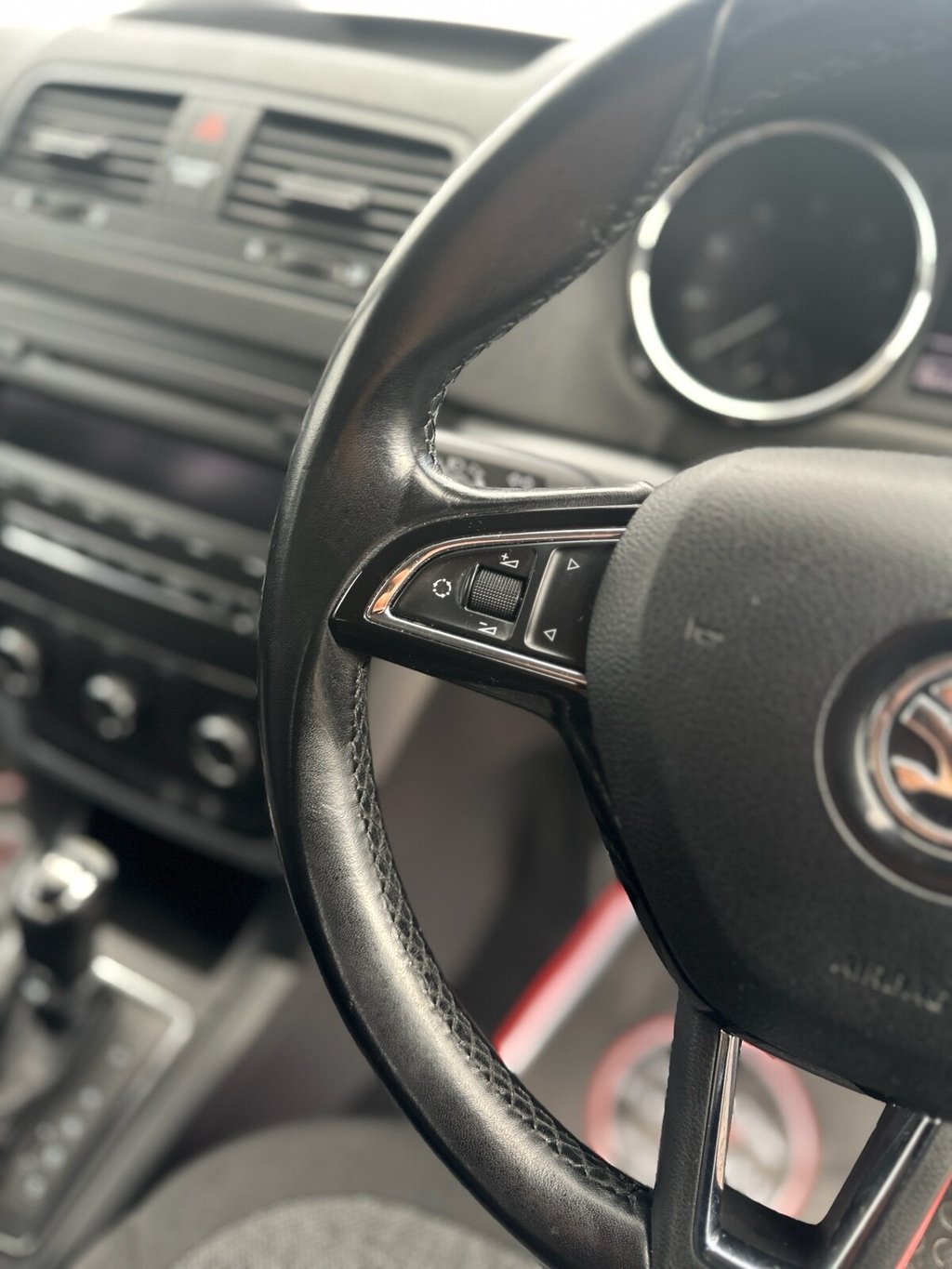 Used Skoda Yeti 2014 for sale - 76698519: Photo 26