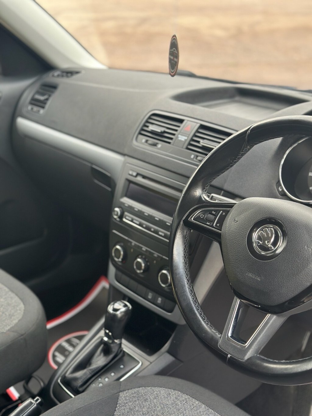 Used Skoda Yeti 2014 for sale - 76698519: Photo 5