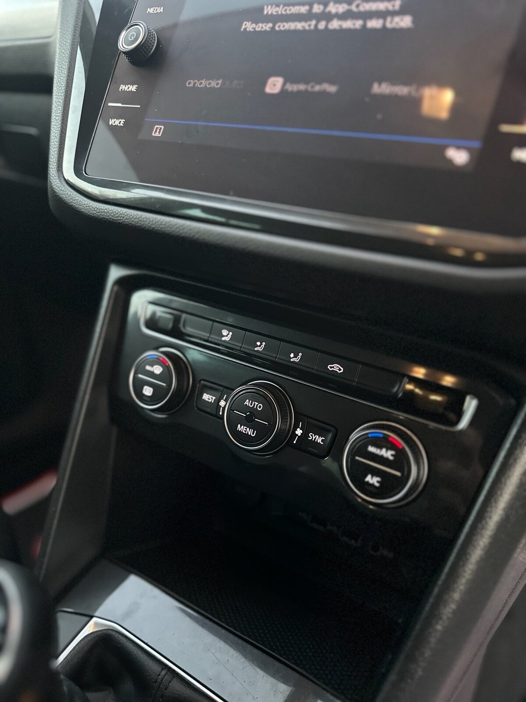 Used Volkswagen Tiguan 2018 for sale - 76711314: Photo 25