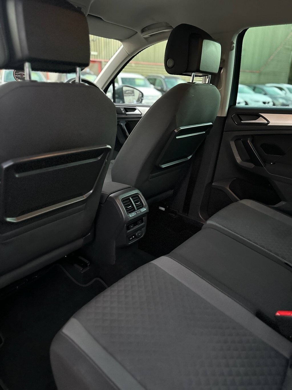 Used Volkswagen Tiguan 2018 for sale - 76711314: Photo 35