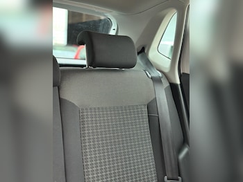Used Volkswagen Polo 2017 for sale - 76132860: Photo 3