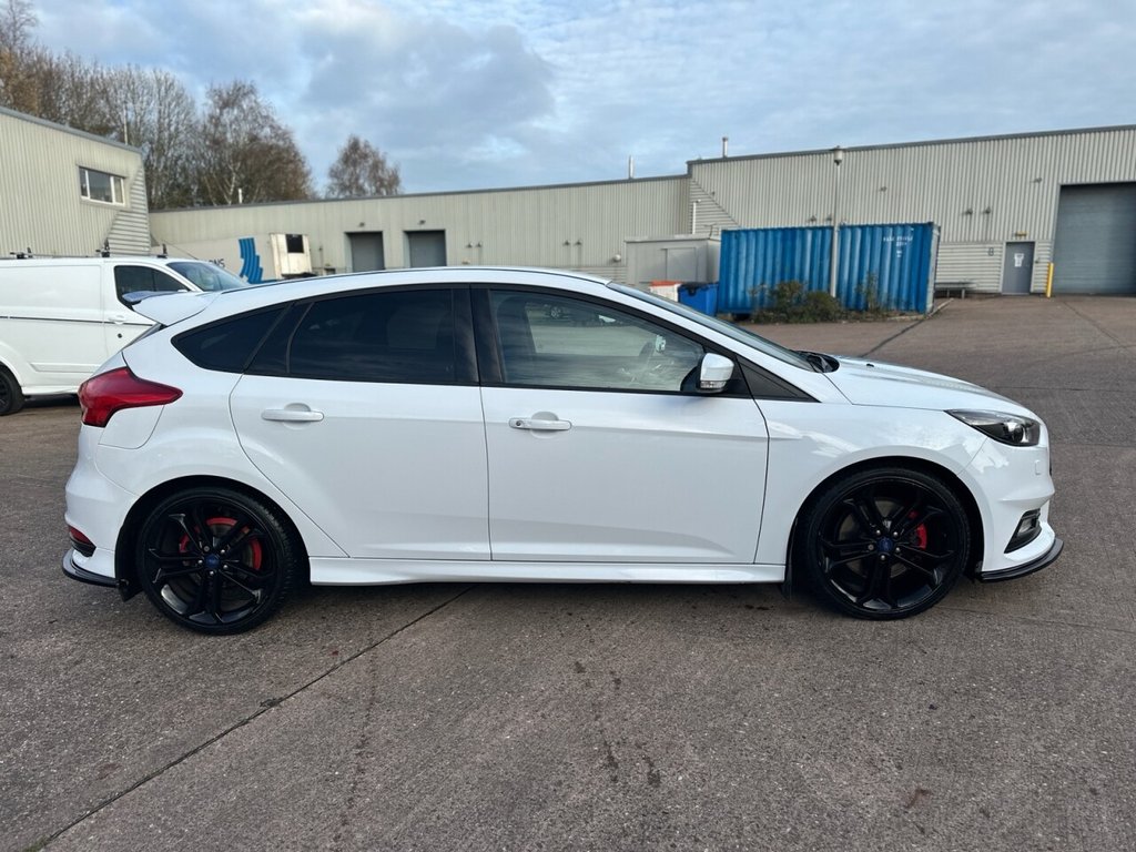 Used Ford Focus 2016 for sale - 76703758: Photo 15