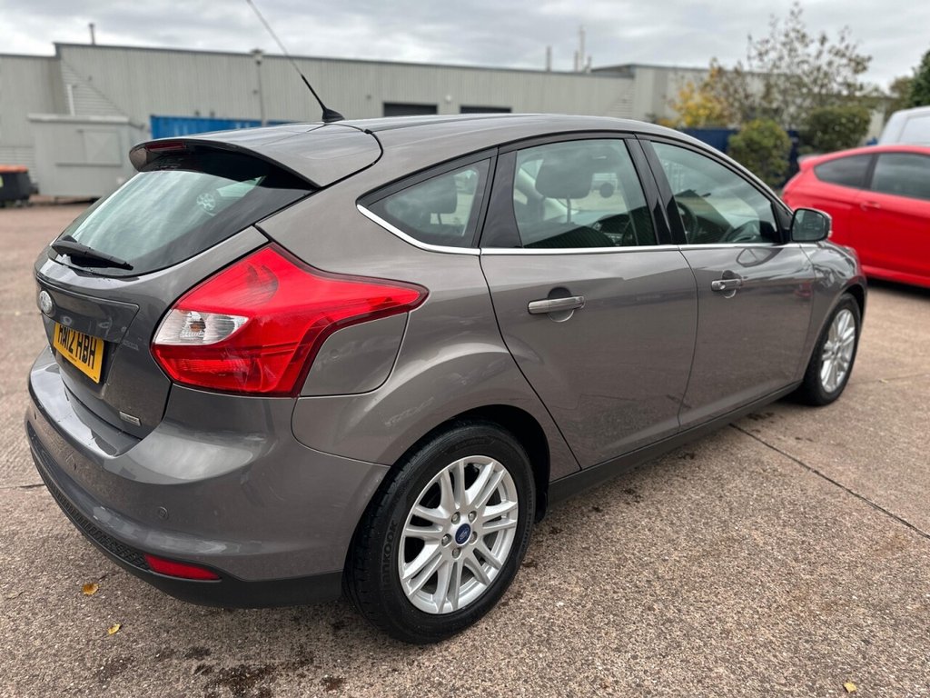 Used Ford Focus 2012 for sale - 76389864: Photo 11