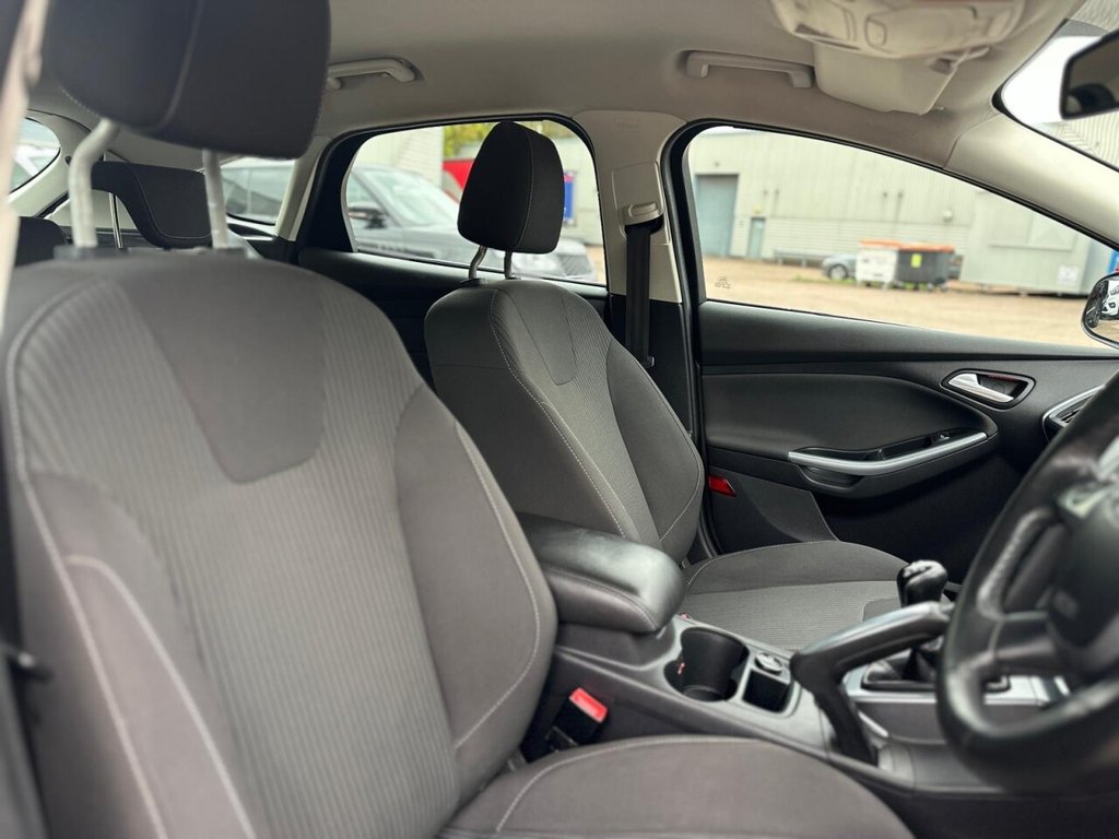 Used Ford Focus 2012 for sale - 76389864: Photo 17