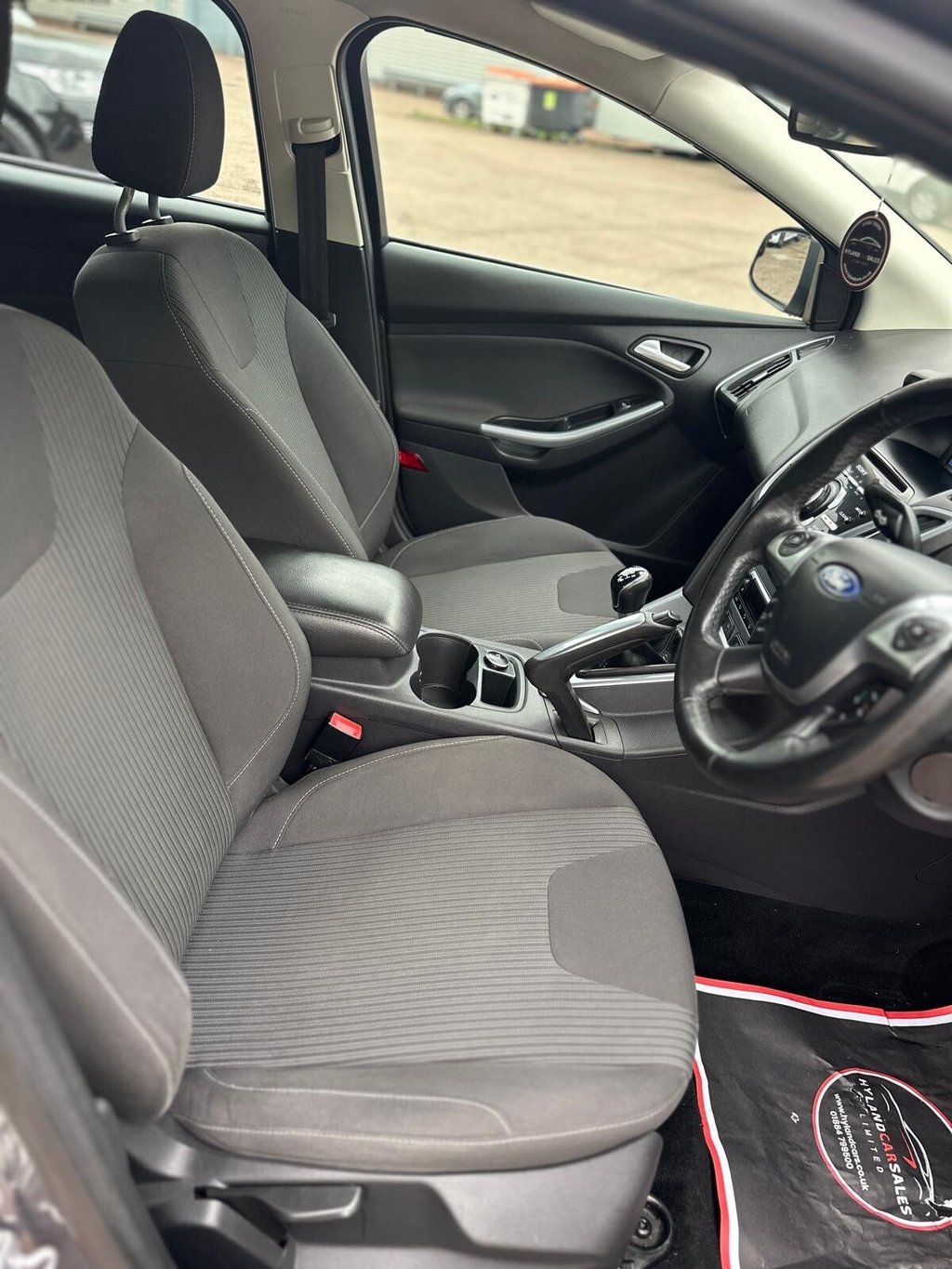 Used Ford Focus 2012 for sale - 76389864: Photo 18