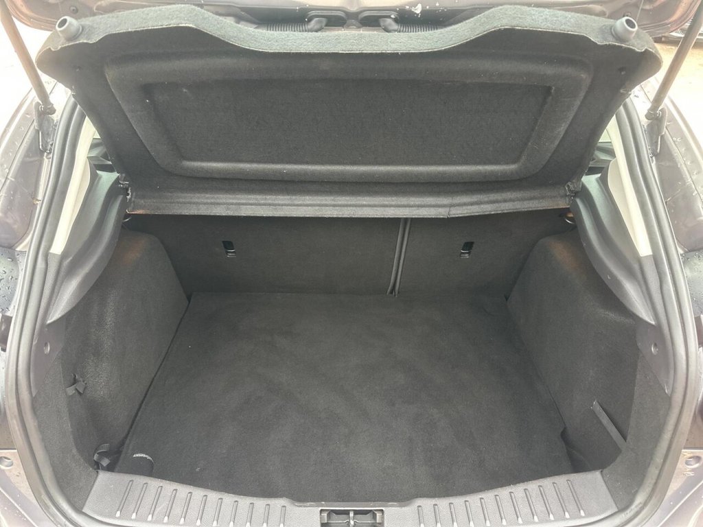 Used Ford Focus 2012 for sale - 76389864: Photo 31