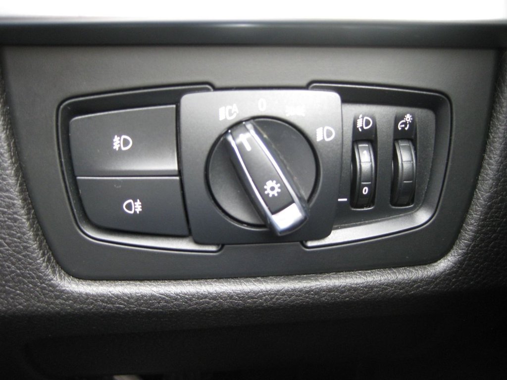 Used BMW 3 Series 2014 for sale - 76481845: Photo 32