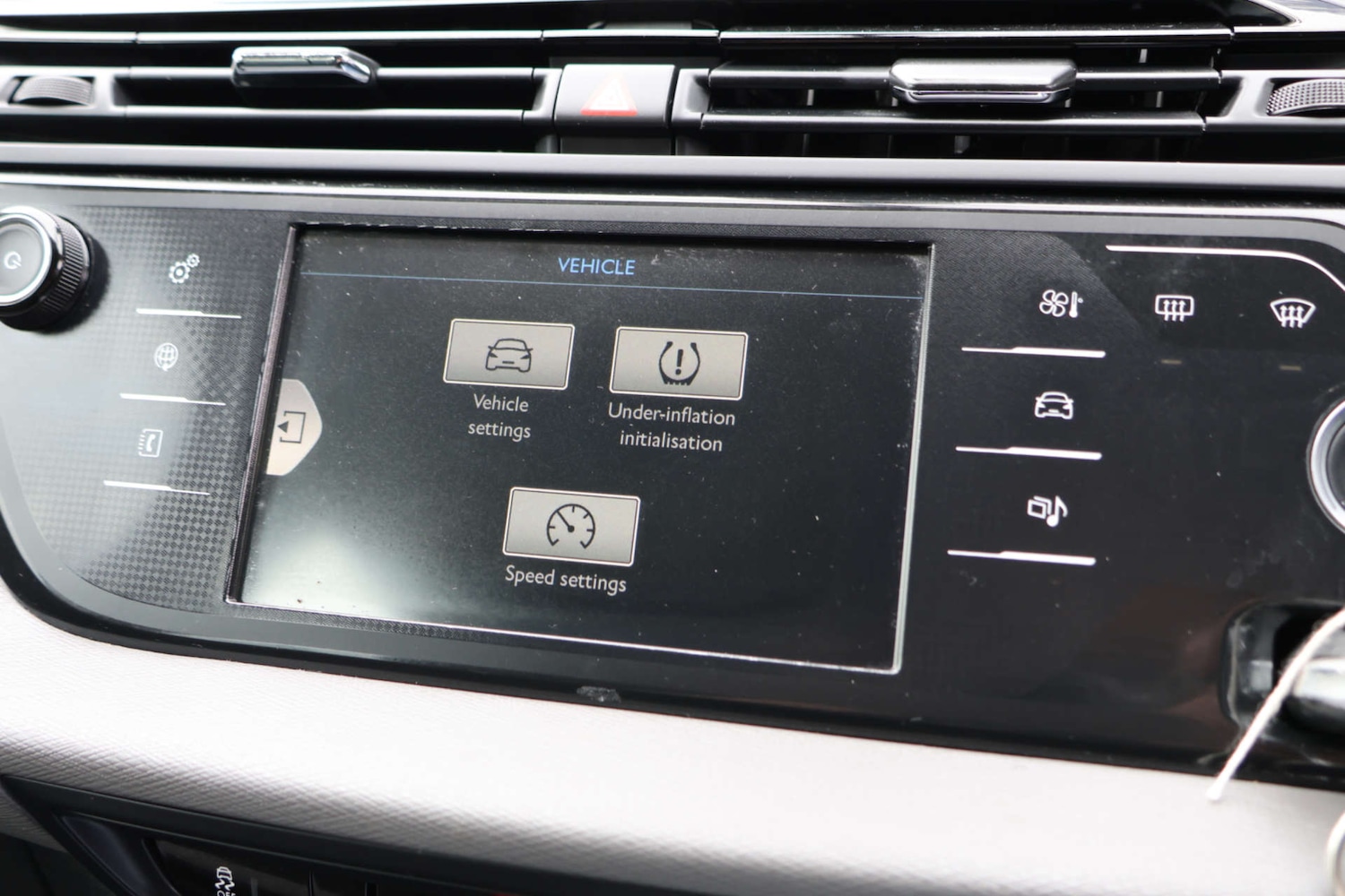 Used Citroen Grand C4 Picasso 2015 for sale - 78122994: Photo 25