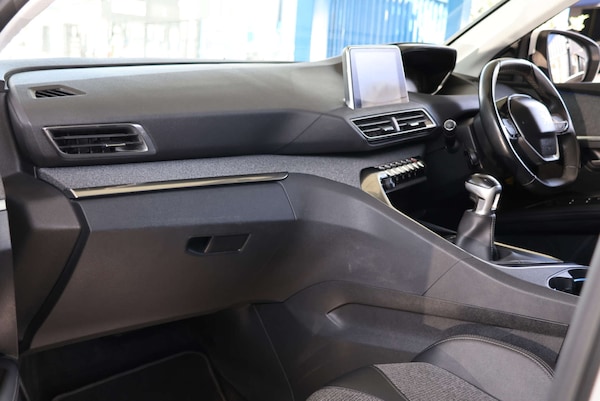 Used Peugeot 3008 2019 for sale - 76278619: Photo 11