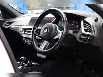 Used BMW 1 Series 2024 for sale - 78201115: Photo