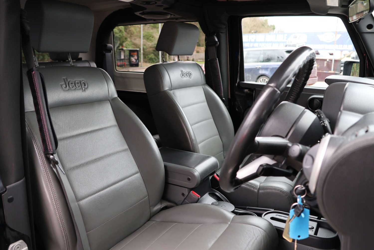 Used Jeep Wrangler 2010 for sale - 77609365: Photo 5