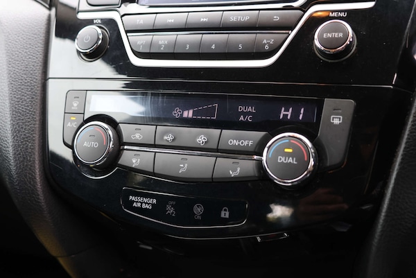 Used Nissan Qashqai 2016 for sale - 76304409: Photo 18