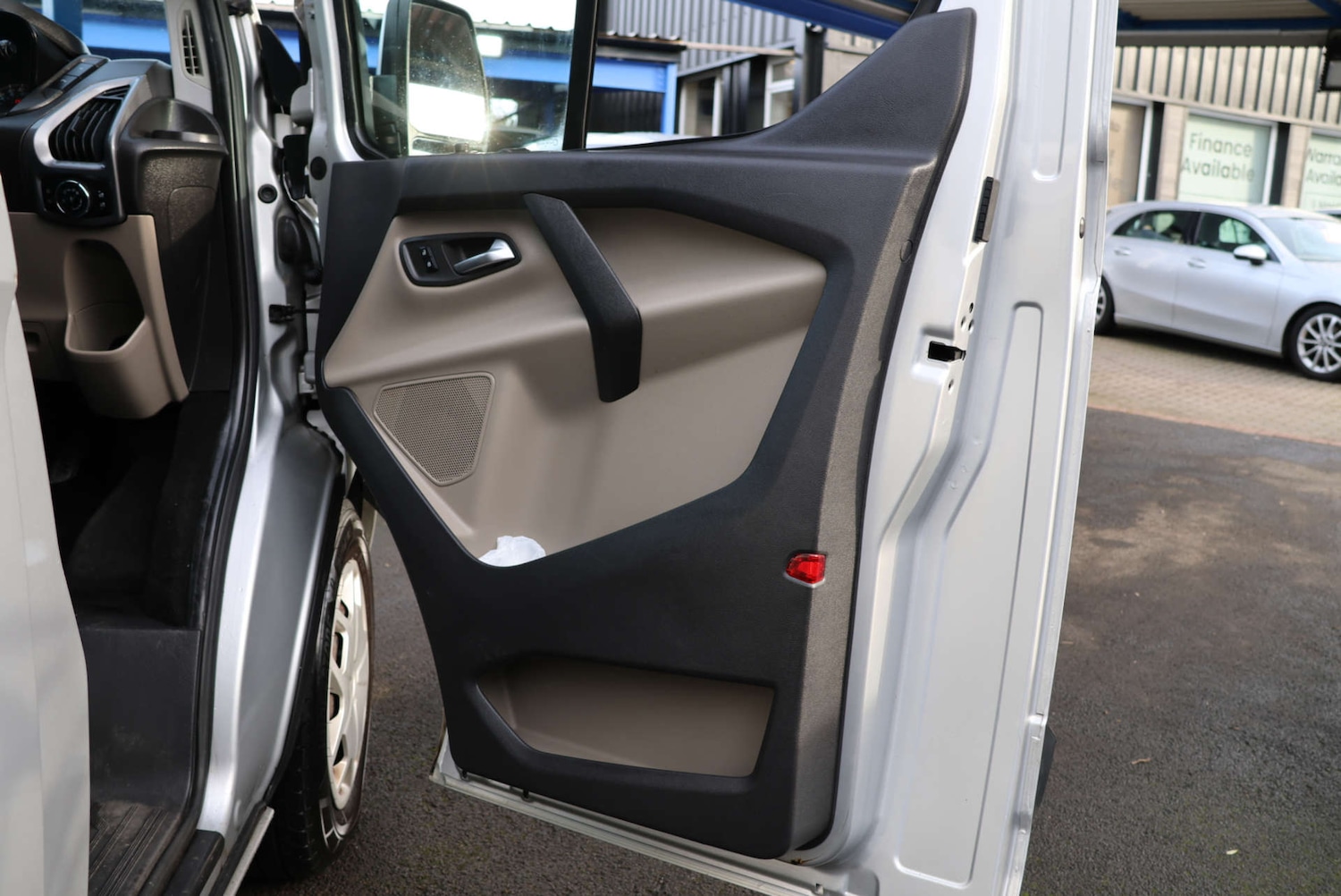 Used Ford Tourneo Custom 2017 for sale - 77569667: Photo 24