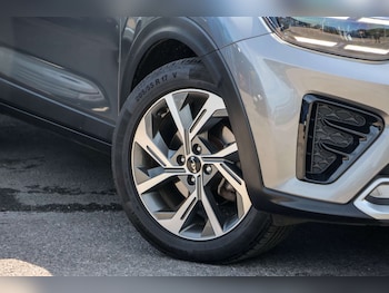 Used Kia Stonic 2023 for sale - 79031639: Photo