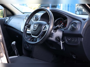 Used Dacia Sandero Stepway 2017 for sale - 78298661: Photo
