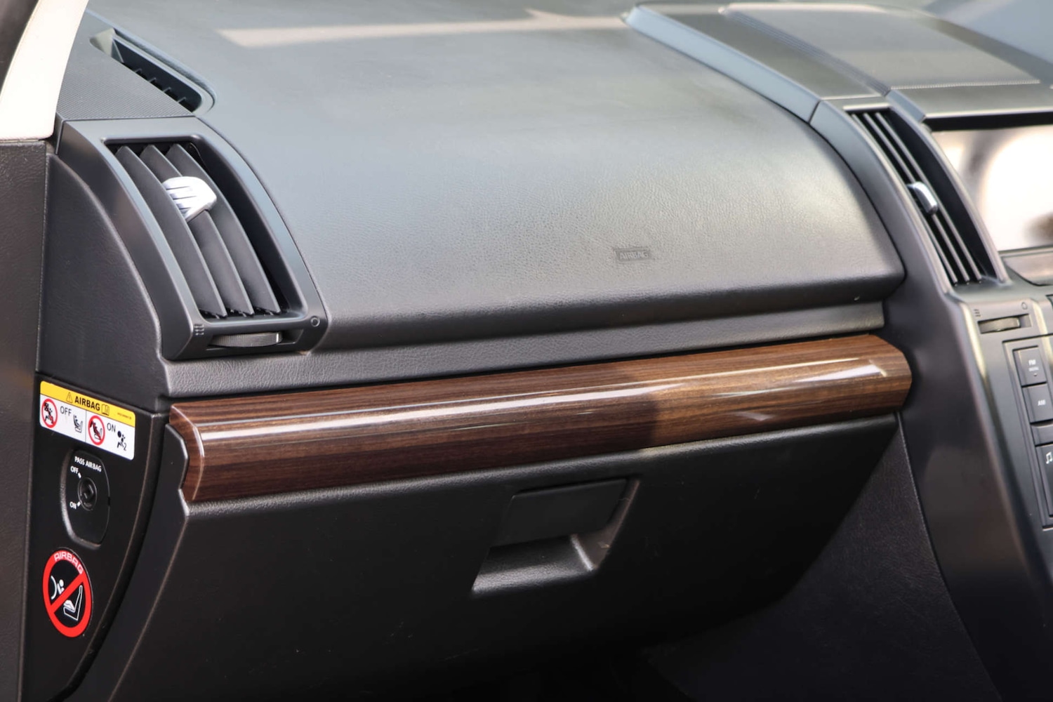 Used Land Rover Freelander 2012 for sale - 77975418: Photo 15