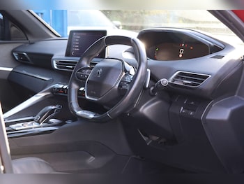 Used Peugeot 3008 2018 for sale - 76669808: Photo