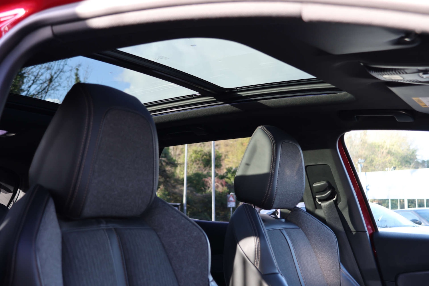 Used Peugeot 3008 2018 for sale - 76669808: Photo 5