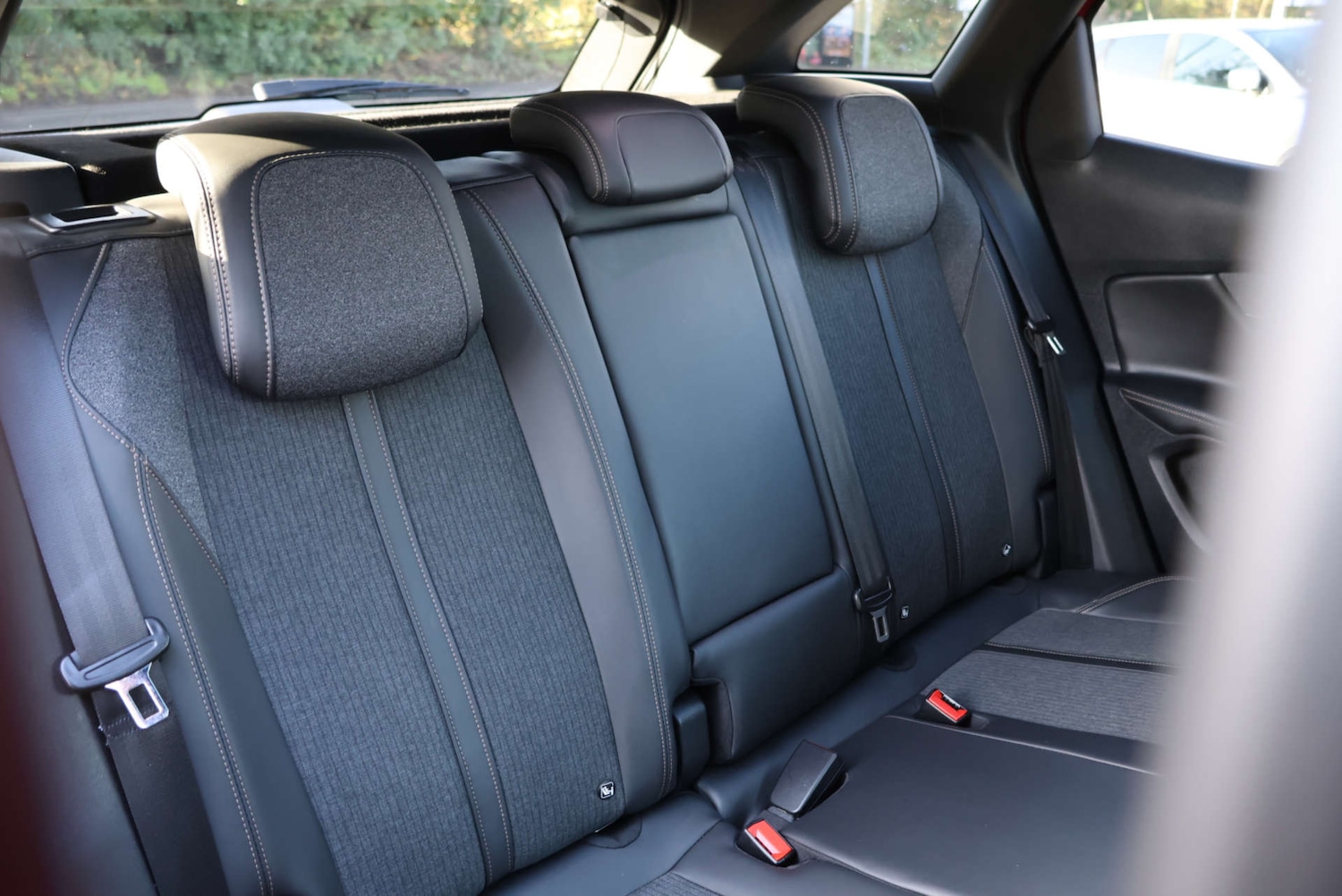 Used Peugeot 3008 2018 for sale - 76669808: Photo 7