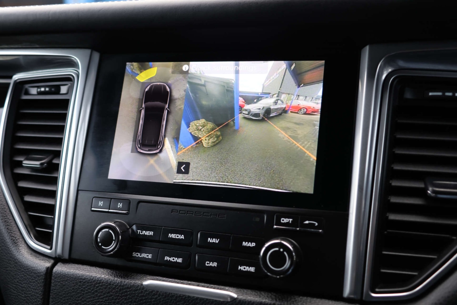 Used Porsche Macan 2016 for sale - 77693773: Photo 31