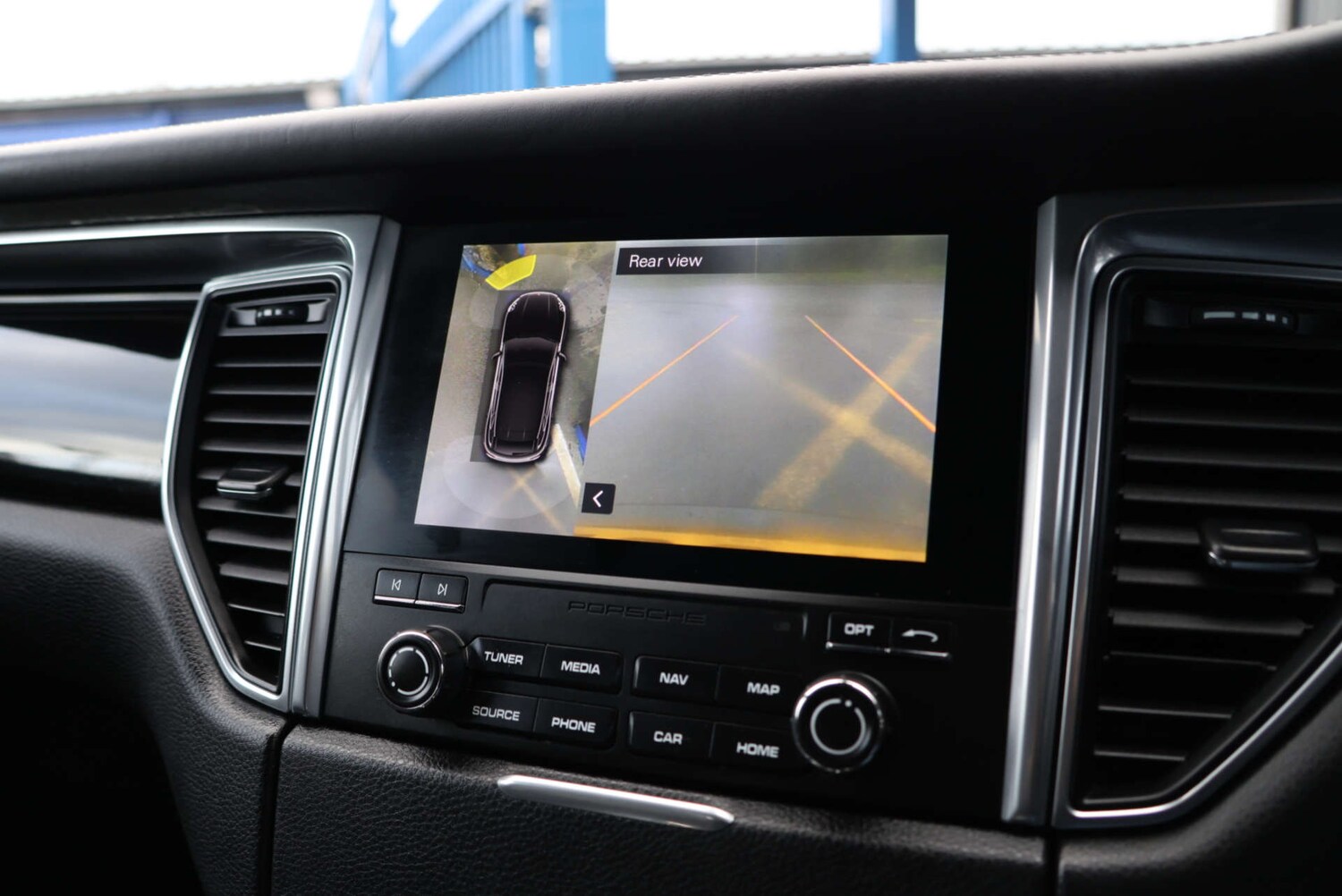 Used Porsche Macan 2016 for sale - 77693773: Photo 32