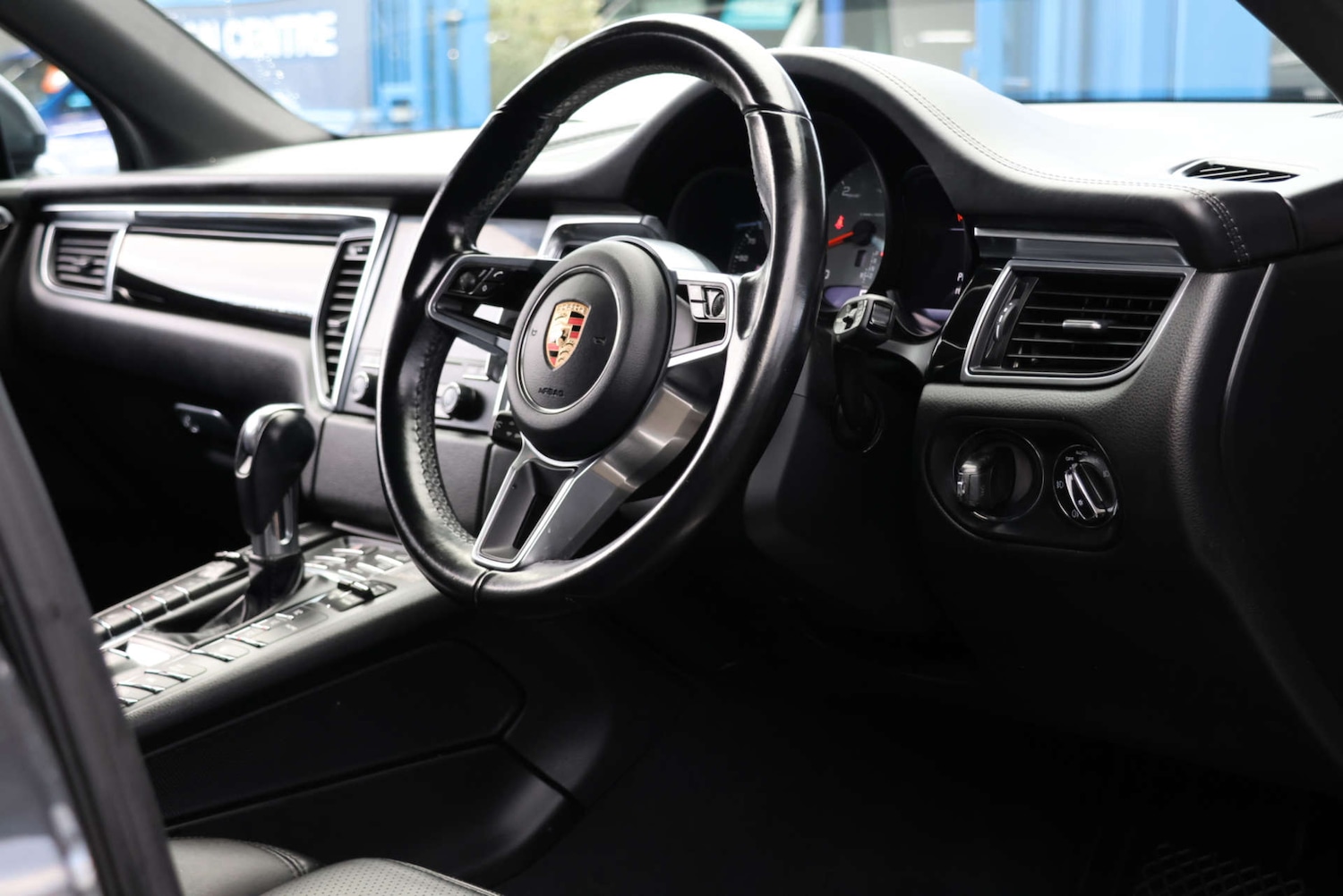 Used Porsche Macan 2016 for sale - 77693773: Photo 4