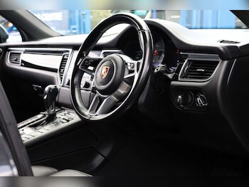 Used Porsche Macan 2016 for sale - 77693773: Photo