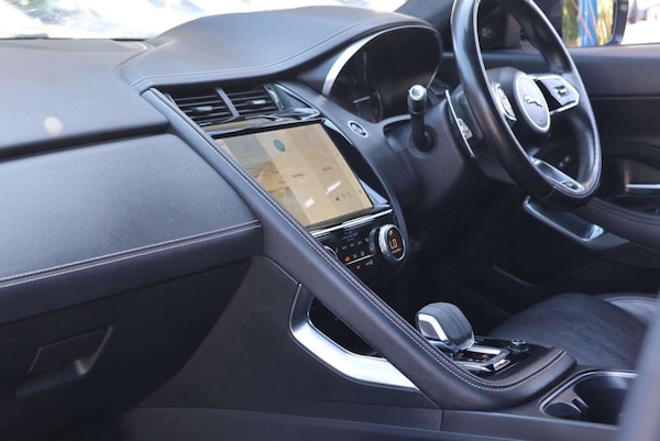 Used Jaguar E-Pace 2021 for sale - 76278533: Photo 13