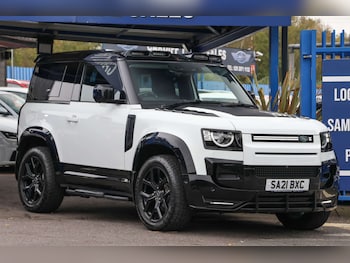 Used Land Rover Defender 2021 for sale - 76304399: Photo