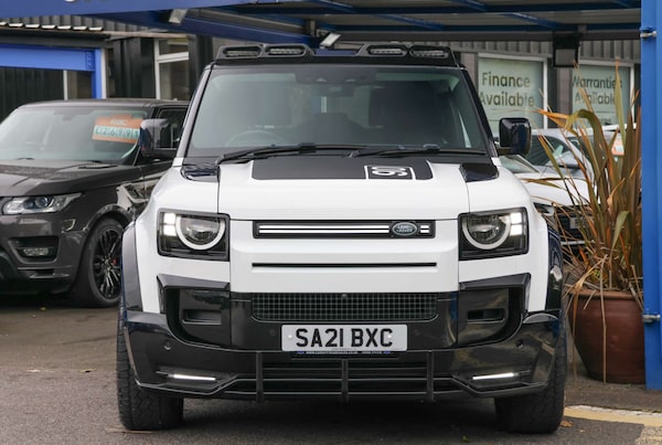 Used Land Rover Defender 2021 for sale - 76304399: Photo 3