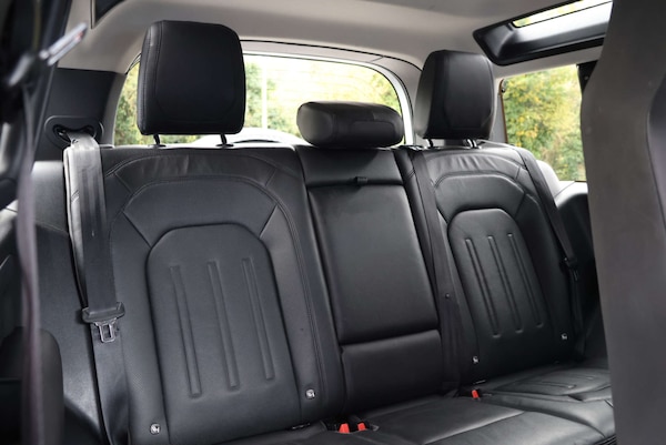 Used Land Rover Defender 2021 for sale - 76304399: Photo 9