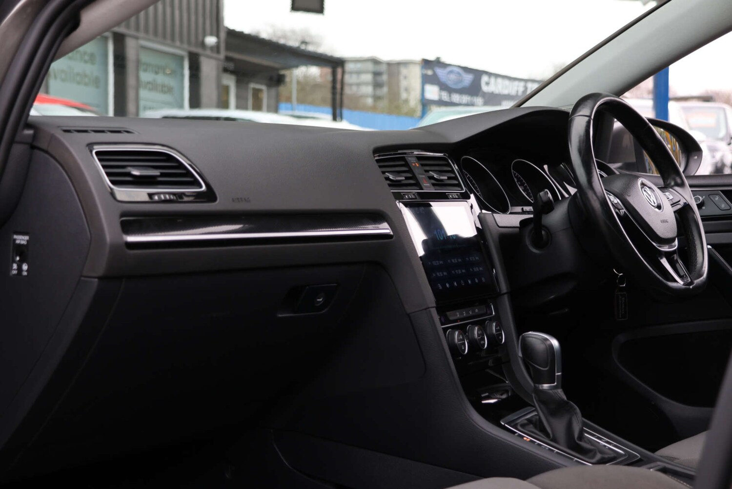 Used Volkswagen Golf 2015 for sale - 77735006: Photo 10