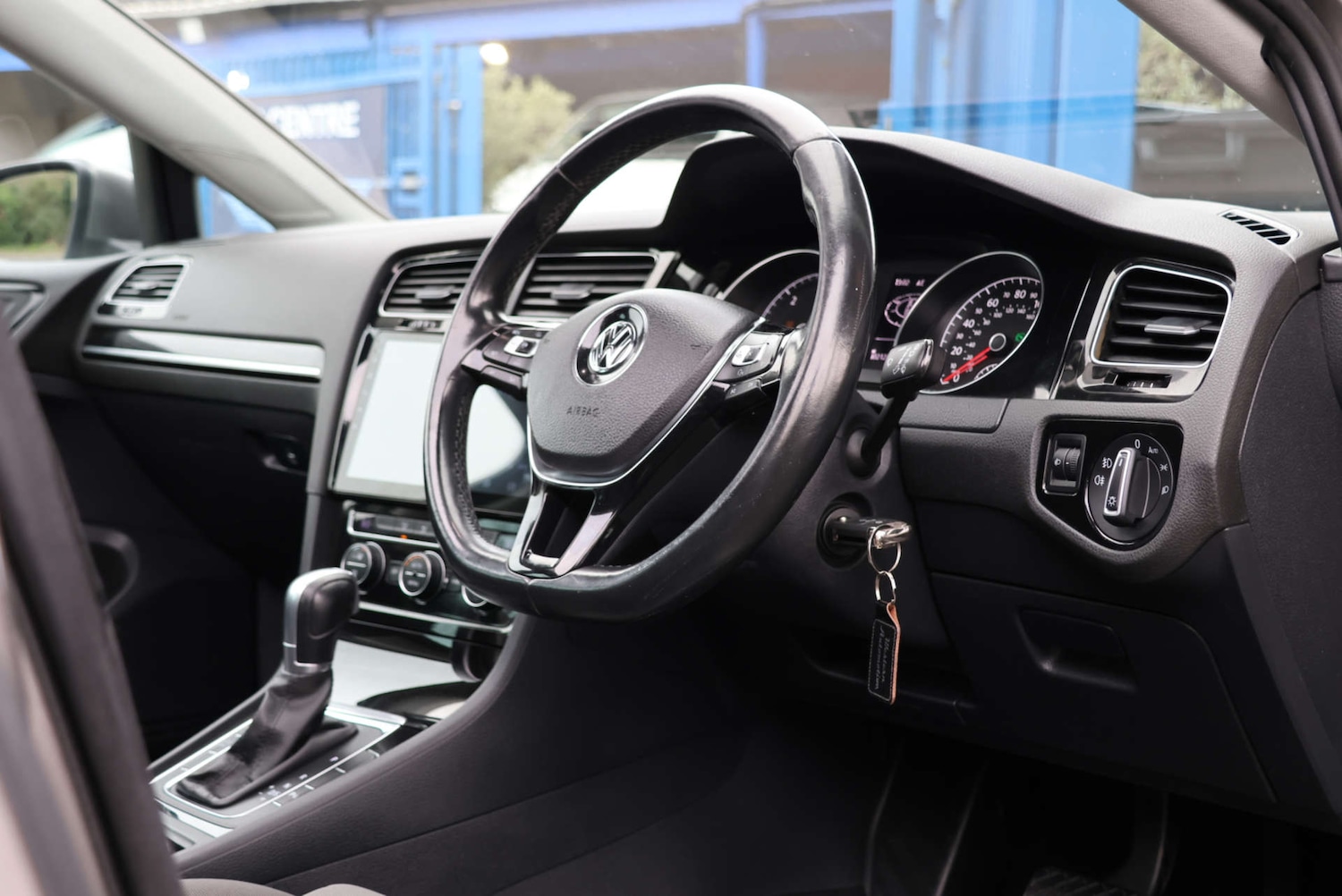 Used Volkswagen Golf 2015 for sale - 77735006: Photo 5