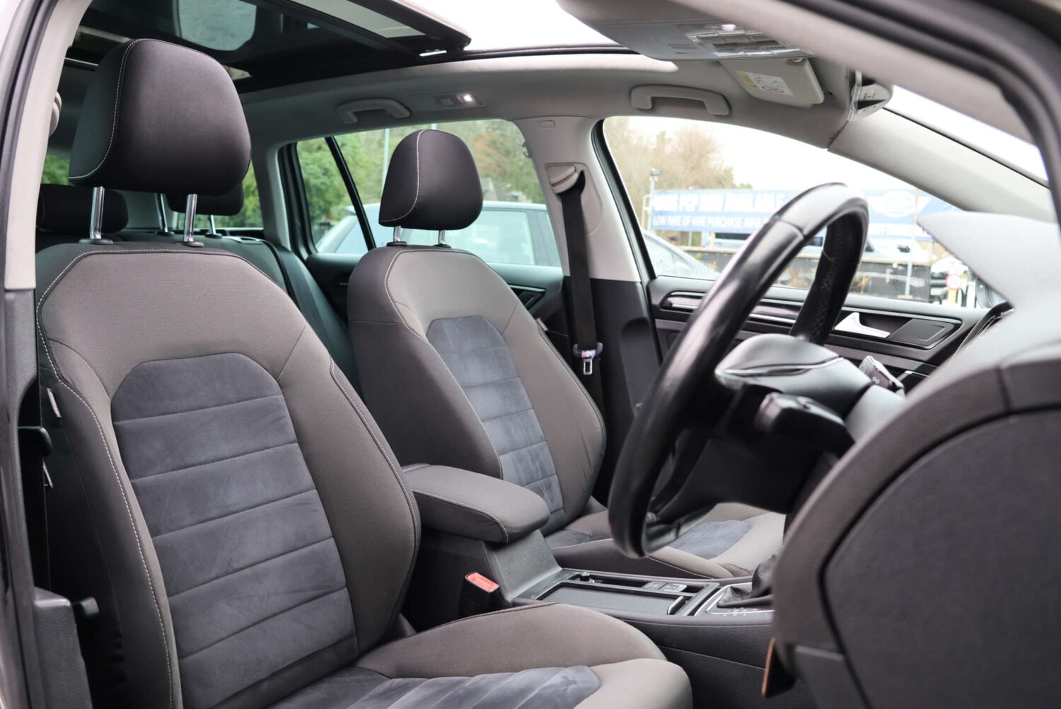 Used Volkswagen Golf 2015 for sale - 77735006: Photo 6