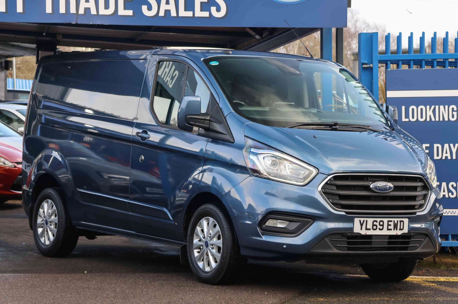 Used Ford Transit Custom 2019 for sale - 77632214: Photo 2