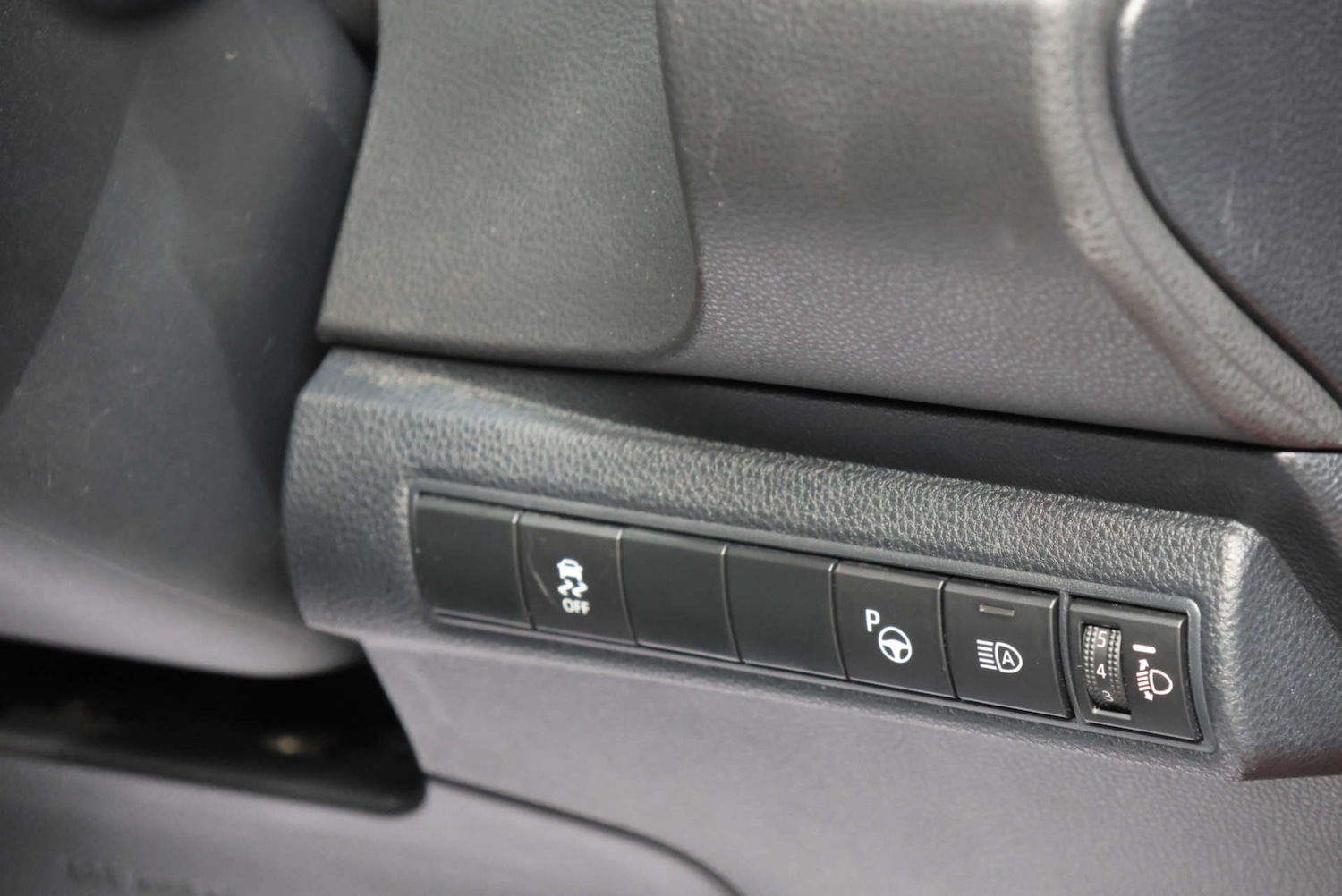 Used Toyota Corolla 2020 for sale - 76602158: Photo 29