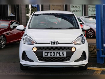 Used Hyundai i10 2019 for sale - 77470072: Photo