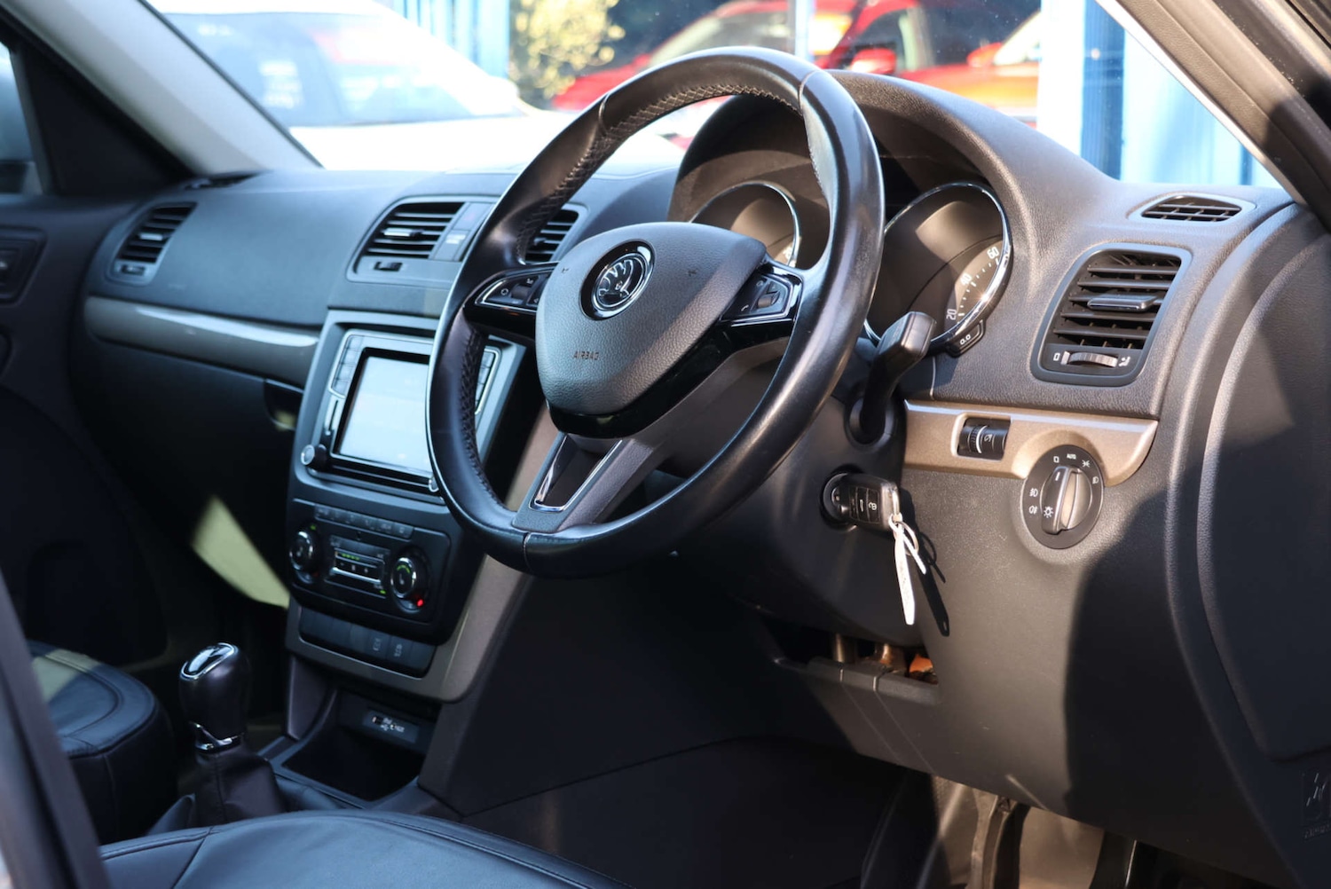 Used Skoda Yeti 2015 for sale - 76601493: Photo 4