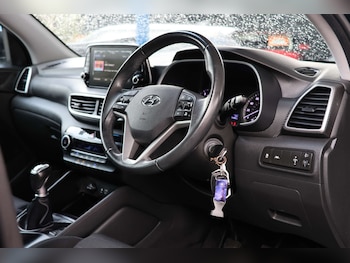 Used Hyundai TUCSON 2019 for sale - 77621935: Photo