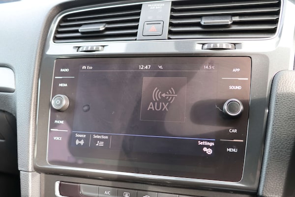 Used Volkswagen Golf 2018 for sale - 76304402: Photo 23